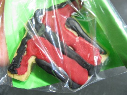 赤黒のクッキー