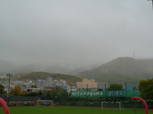 手稲山はもやもや～。霧雨状態。