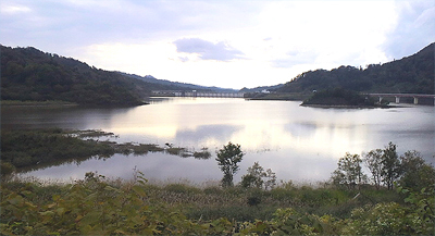 小平ダムとおびらしべ湖