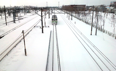 豪雪地帯を走る鉄道